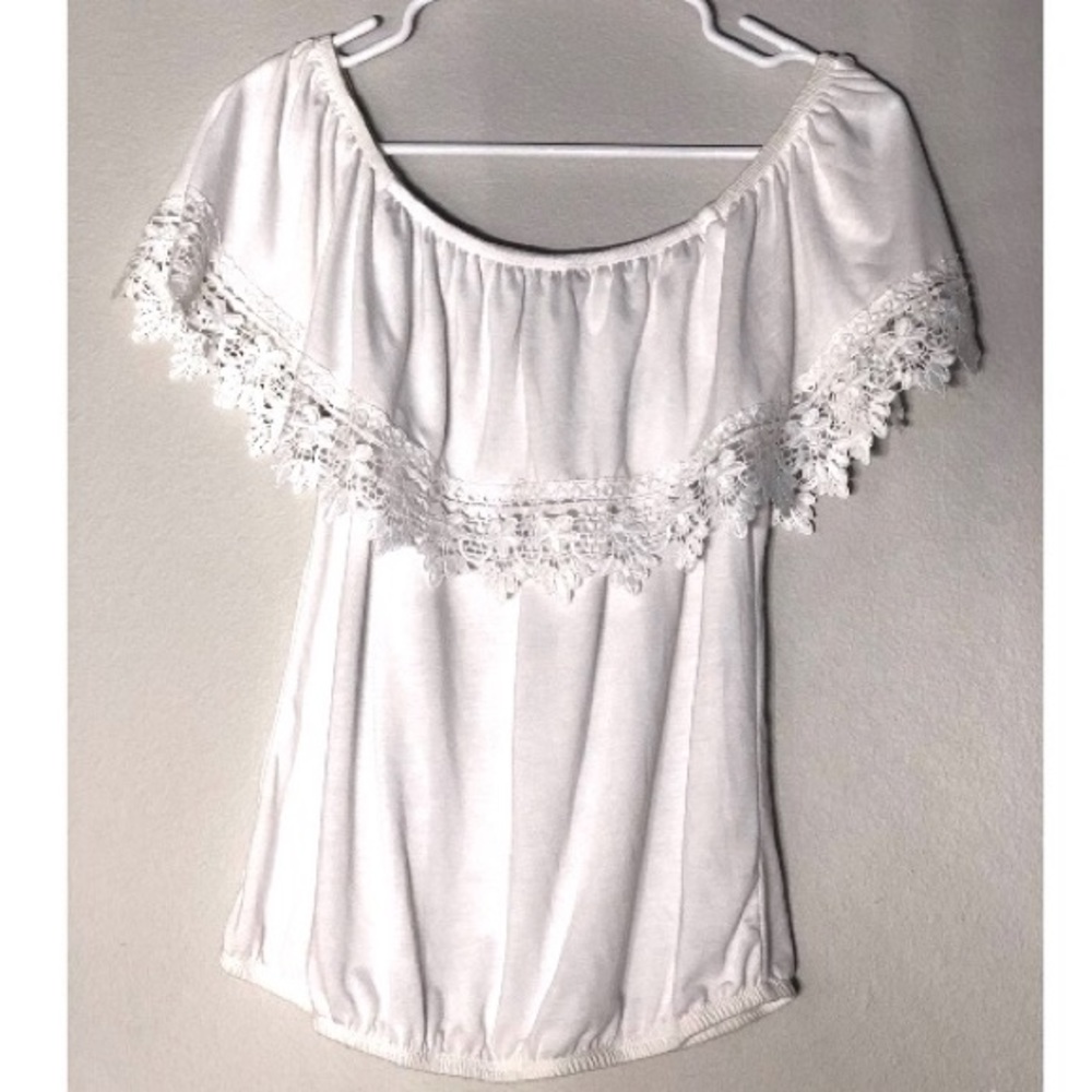White Off the shoulder Top